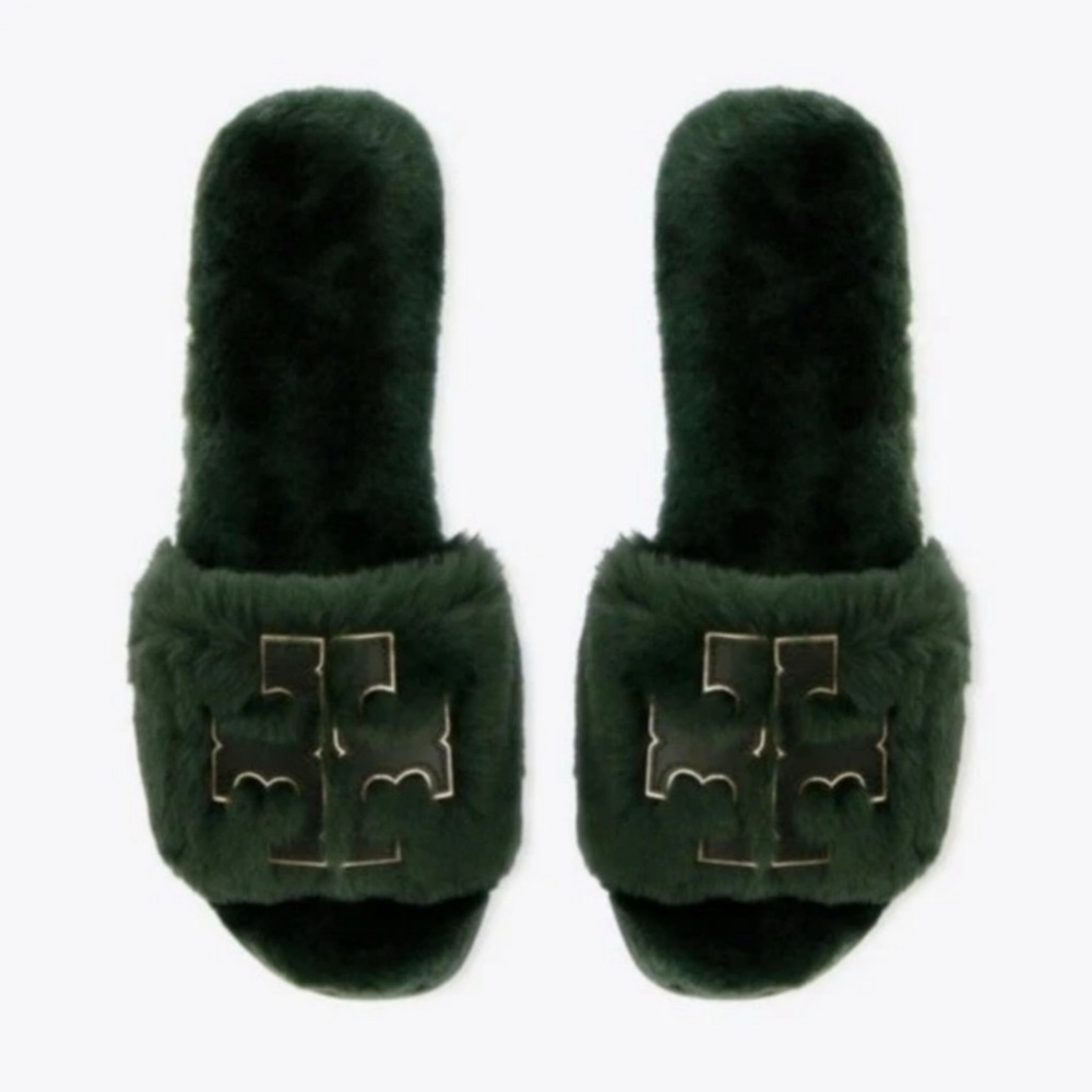 Tory Burch Double T Shearling Slides
Size 6.5 NEW
